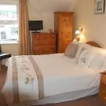 Dunsford Couette-café 4*